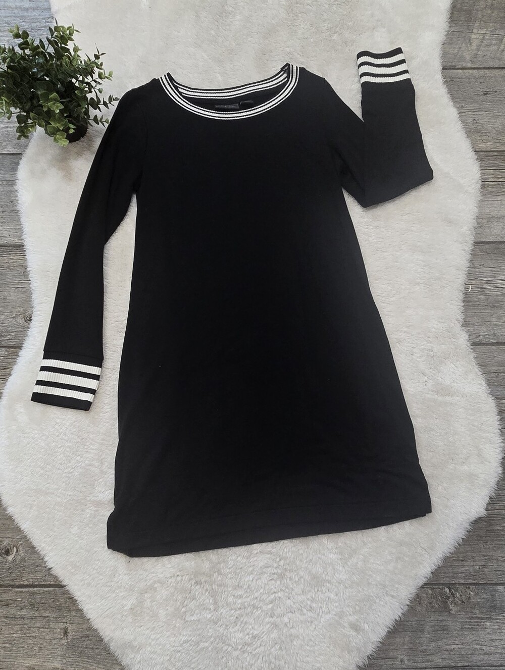 Heyton Black & White Preppy Academia Long-Sleeved Sweater Dress, Size Large